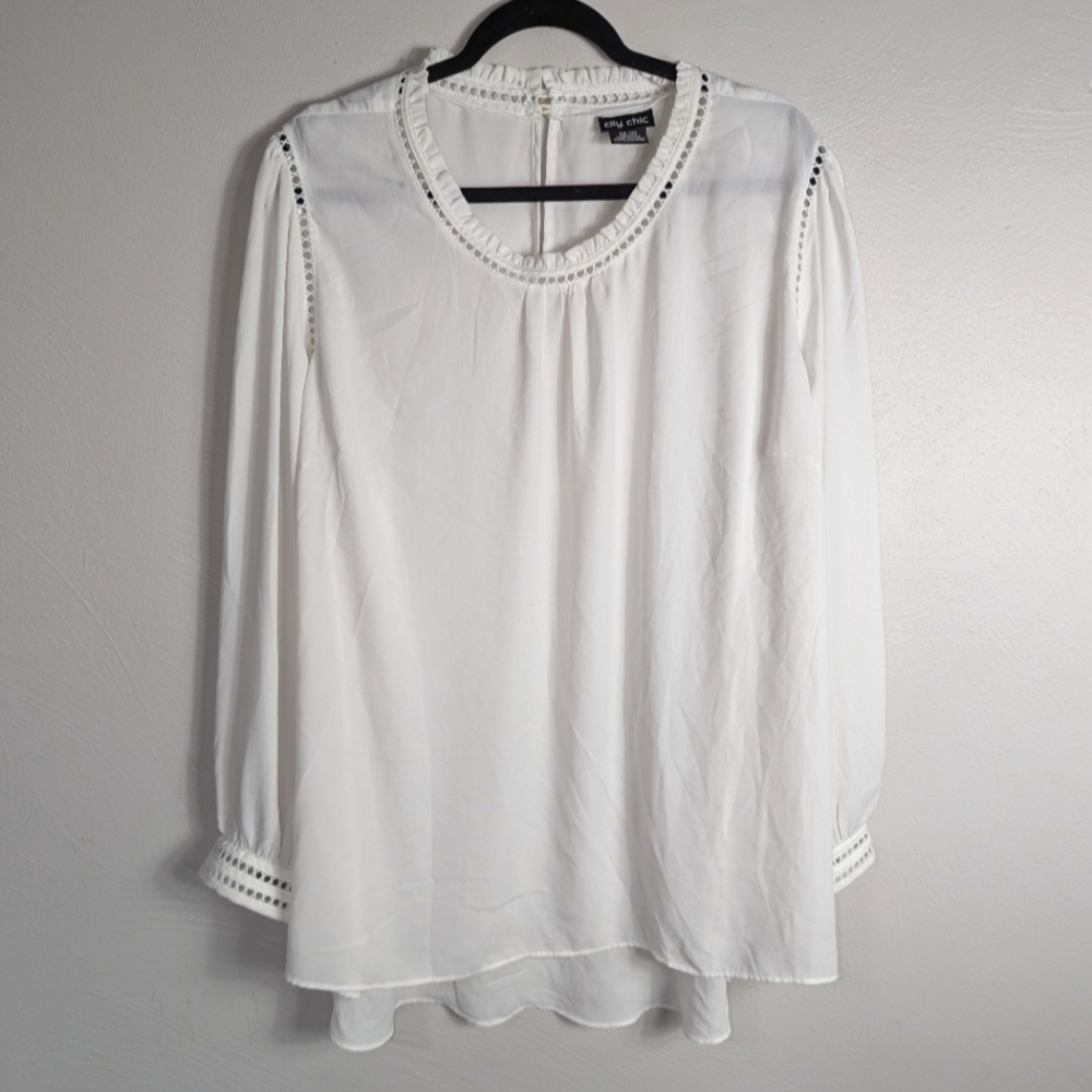 24 City Chic White Flowy Lattice Trim Lightweight Blouse